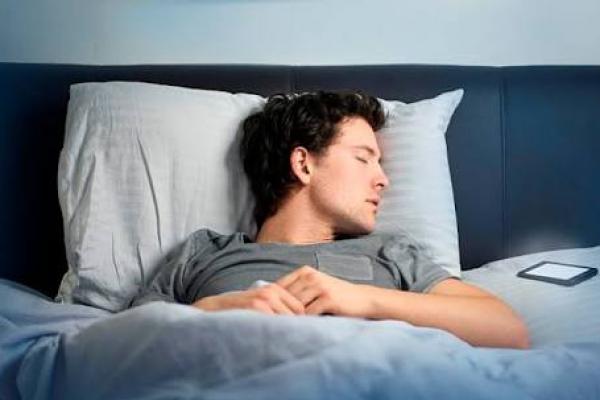 Gelisah Saat Tidur? Pakar Ungkap Penyebabnya