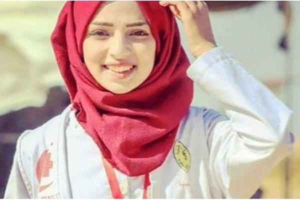 Al Najjar ditembak saat wanita itu sedang merawat pemrotes yang cedera di Jalur Gaza.