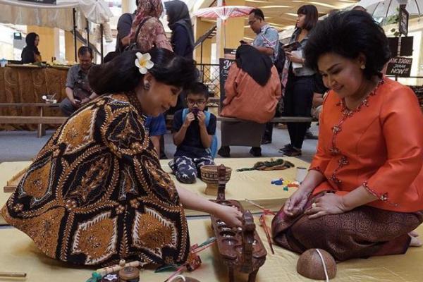 Pasar Tiban Anne Avantie menjadi wadah UKM di Indonesia dalam mempromosikan karya mereka.