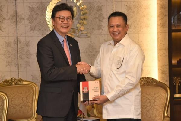 Ketua DPR RI Bambang Soesatyo (Bamsoet) menegaskan hubungan Indonesia dengan Korea Selatan (Korsel) yang telah ditingkatkan sejak tahun 2017 menjadi Special Strategic Partnership, harus membawa manfaat yang berimbang bagi kedua negara.