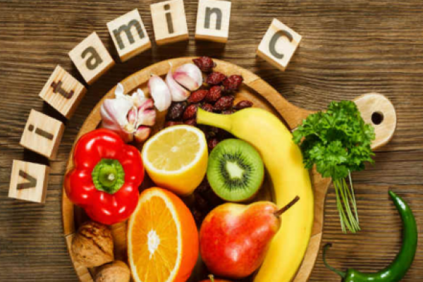 Meski memiliki banyak manfaat bagi tubuh, mengonsumsi vitamin C berlebih dapat berbahaya bagi kesehatan.