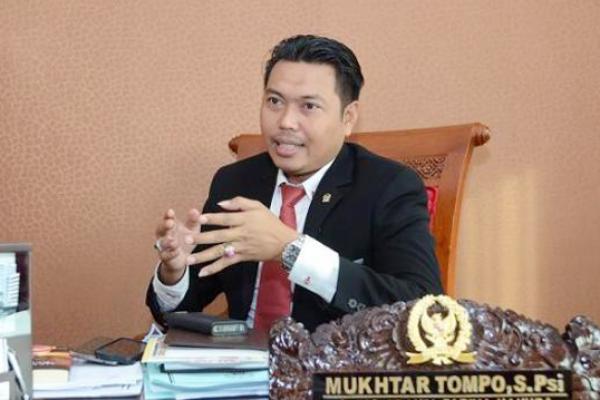 Anggota Komisi VII DPR RI Muchtar Tompo menyatakan musibah Kapal Motor Lestari Maju di perairan Kepulauan Selayar, Sulawesi Selatan, Selasa kemarin (03/7/2018), harus menjadi perhatian serius pemerintah.