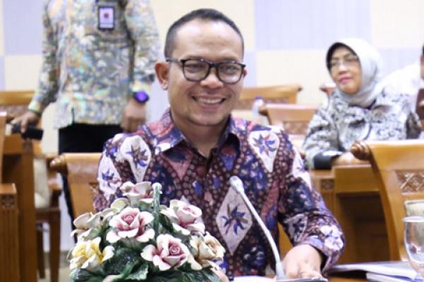 Menaker Hanif mendeklarasikan tiga poin utama yang menjadi pekerjaan rumah, khususnya bagi seluruh kader-kader PMII di seluruh wilayah di Indonesia.