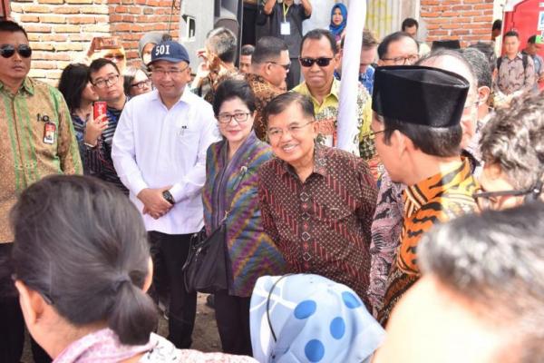 Wakil Presiden Jusuf Kalla mengajak bangsa ini menghormati para pendiri bangsa. Selain mereka berani menyatakan kemerdekaan Indonesia