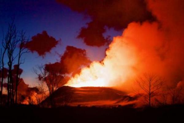  Letusan gunung berapi yang mengeluarkan abu volkano di Hawaii menghancurkan 46 rumah lain pekan ini