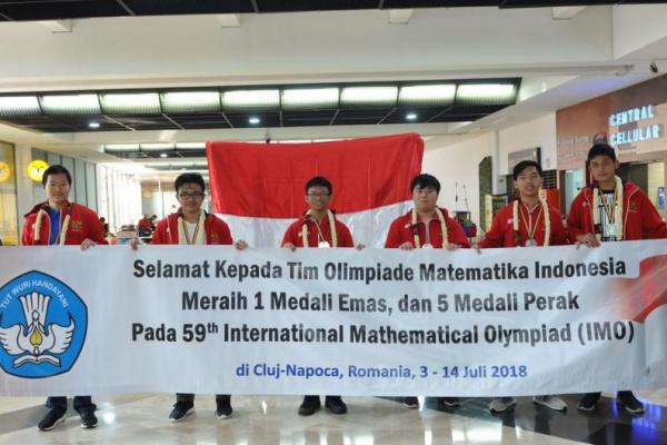 Enam medali yang direbut berhasil mengantarkan Indonesia masuk peringkat ke-10 dunia dari 106 negara yang berkompetisi.