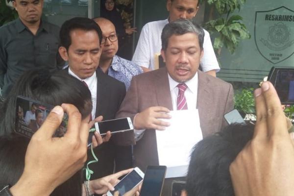 Polda Metro Jaya telah menerbitkan SPDP atas laporan Wakil Ketua DPR Fahri Hamzah terkait dugaan pencemaran nama baik dan fitnah yang dilakukan oleh Presiden PKS Sohibul Iman.