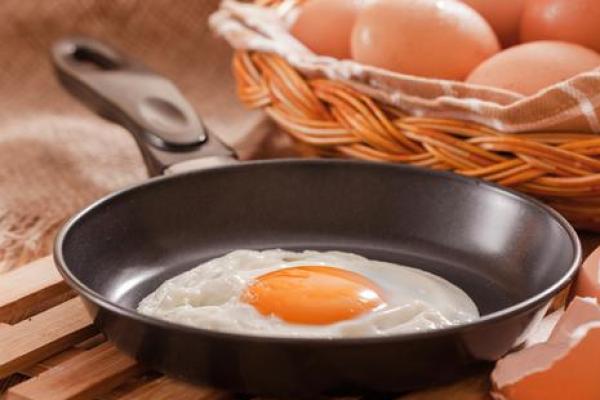 Telur kaya protein dan satu-satunya makanan yang mengandung sumber vitamin D dan mineral