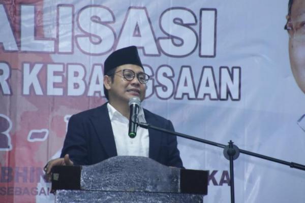 Kemerdekaan Indonesia diraih berkat perjuangan umat Islam. Karena umat Islam harus ikut terlibat aktif dalam upaya melaksanakan pembangunan
