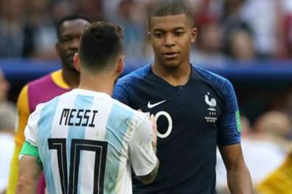 Sementara Mbappe tampil meyakinkan saat mampu membawa tim nasional Prancis menyabet gelar kedua Piala Dunia 2018