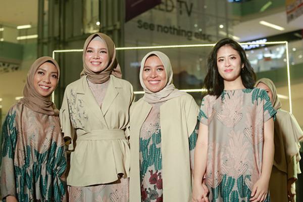 Rangkaian Modest Fashion Week yang hadir di Jakarta, brand Kami turut meramaikan dengan menampilkan 10 koleksi terbarunya.