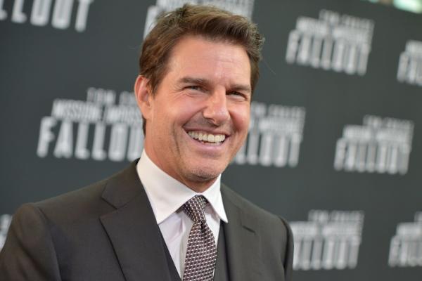 Mengejutkan! Tom Cruise Breakdance dan Split di Pesta Ulang Tahun Victoria Beckham