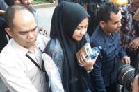 KPK Cecar Istri Gubernur Aceh Soal Aliran Suap Otsus