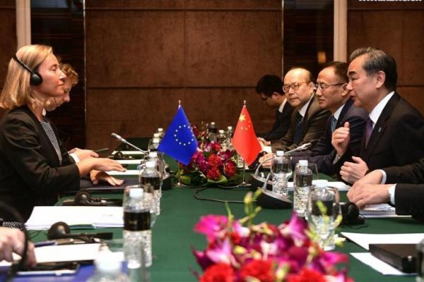 Kesepakatan itu muncul ketika Penasihat Negara China dan Menteri Luar Negeri Wang Yi bertemu dengan Federica Mogherini, perwakilan tinggi dari Uni Eropa untuk Urusan Luar Negeri dan Dewan Keamanan di sela-sela pertemuan para menteri luar negeri Perserikatan Bangsa-Bangsa Asia Tenggara (ASEAN)