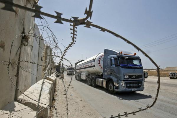 Kerem Shalom ditutup pada 9 Juli lalu. Selama penutupan, bahan bakar tak diizinkan masuk ke Palestina melalui Gaza.