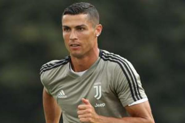 Cristiano Ronaldo meninggalkan Real Madrid untuk bergabung dengan Juventus pada bursa transfer musim panas tahun lalu.
