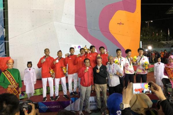 Atlet Indonesia yang turun di beregu putri dan putra berhasil menyumbang dua emas untuk membawa Merah Putih kini mengoleksi 22 medali emas.