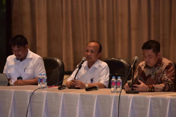 Bupati dan kepala desa dari Kepulauan Sula yang diterima Sekjen Kemendes PDTT di Gedung Makarti Muktitama bertujuan untuk melakukan dialog tentang permasalahan yang dialami dalam pelaksanaan pembangunan desa dengan menggunakan dana desa.