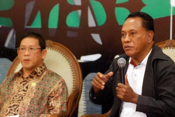 Sementara itu anggota DPD Dapil Bangka Belitung Bahar Buasan mengatakan, daripada berpolemik menyoal boleh tidaknya mantan napi korupsi menjadi caleg