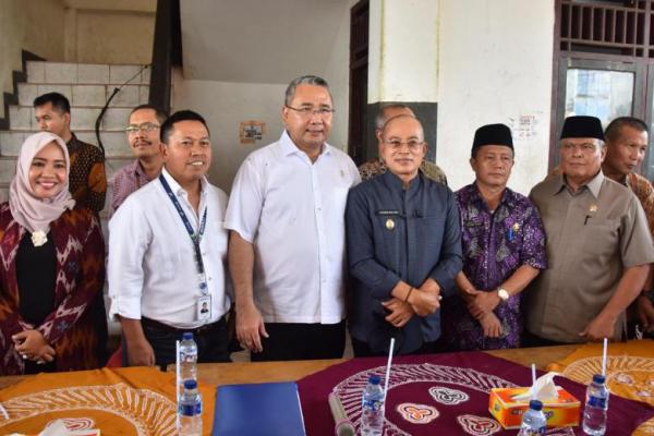 Dengan adanya masukan para nelayan tersebut, Eko siap memfasilitasi dengan mempertemukan antara Bupati Bengkulu Selatan dengan Menteri terkait masukan dan permintaan dari para nelayan di Bengkulu Selatan.