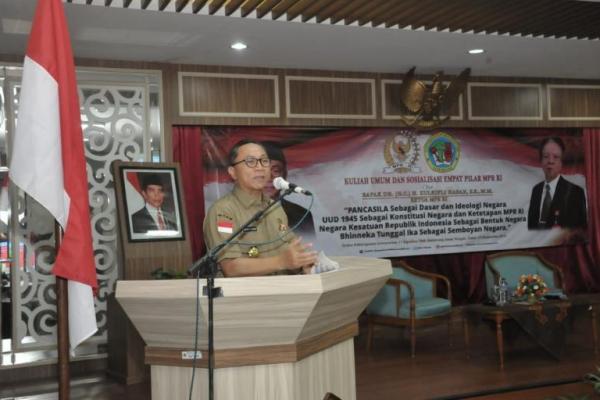 Dihadapan mahasiswa baru Universitas 17 Agustus (Untag) Semarang, Ketua MPR RI Zulkifli Hasan mengingatkan, sejak dulu kemajuan Indonesia tak pernah lepas dari peran generasi muda