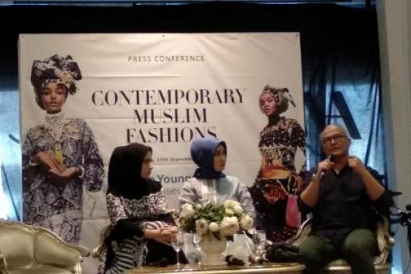 Enam Desainer Fashion Indonesia ini menorehkan prestasi karena terpilih untuk tampil di Contemporary Muslim Fashios di San Fransisco. 