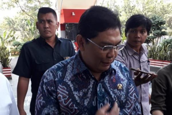 Wakil Ketua DPR dari Fraksi PDIP Utut Adianto diperiksa KPK terkait kasus dugaan suap proyek pembangunan Purbalingga Islamic Center tahap 2 tahun 2018, dengan nilai proyek Rp22 miliar.