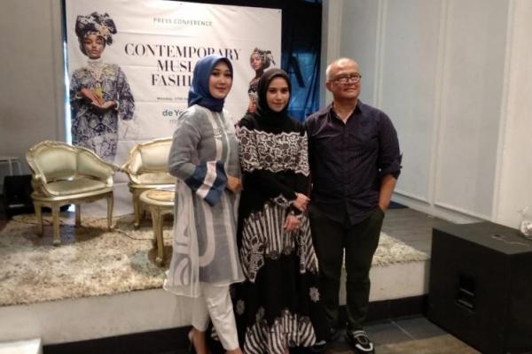 Bagi Itang Yunasz Contemporary Muslim Fashions adalah bentuk nyata saling menghargai dan toleransi antar pemeluk agama.