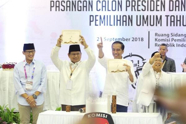 Pasangan capres-cawapres Jokowi-Ma`ruf Amin masih unggul dari pasangan Prabowo-Sandiaga berdasarkan hitungan cepat atau quick count Pilpres 2019.