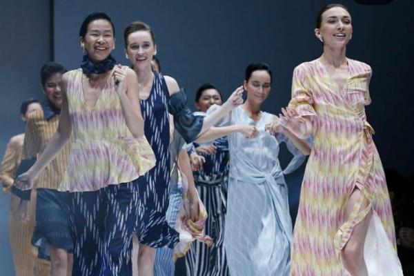 Jakarta Fashion Week ke-11 bakal kembali digelar pada 20-26 Oktober 2018 mendatang diJakarta.