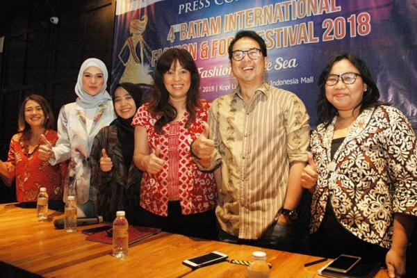 Ajang Bergengsi Batam International Fashion & Food Festival (BIFF) 2018 Kembali Digelar di tahun ke-4 ini mengambil tema 