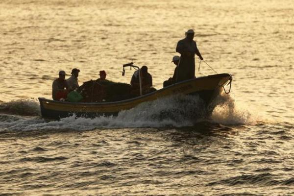 otoritas Israel meningkatkan daerah penangkapan ikan bagi nelayan Gaza menjadi sembilan mil laut. 