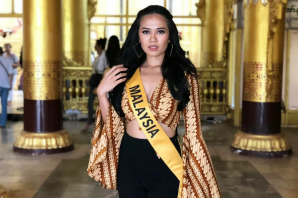 Negara tetangga kembali membuat Netizen Indonesia meradang karena mengklaim batik dalam ajang Miss Grand International 2018. 