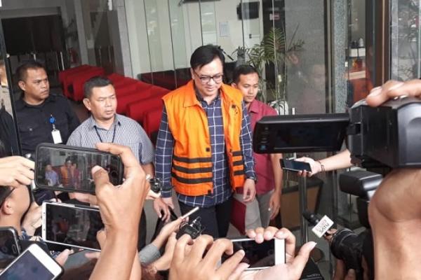Direktur Operasional Lippo Group Billy Sindoro mengakui pernah melakukan pertemuan dengan Bupati Bekasi Neneng Hasanah Yasin sebanyak dua kali.