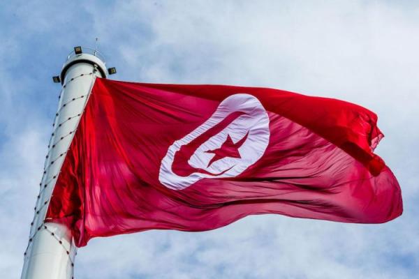 Tunisia, yang menderita keterbatasan infrastruktur kesehatan, berjuang untuk menahan wabah itu setelah mengatakan memiliki 227 kasus yang dikonfirmasi