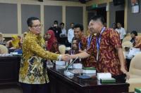 Wakil Ketua MPR RI Mahyudin Menerima Puluhan Guru dari Kutai Timur