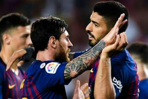 Usai mengalami cedera patah tulang lengan, Lionel Messi dikabarkan siap merumput kembali bersama Barcelona.Â 