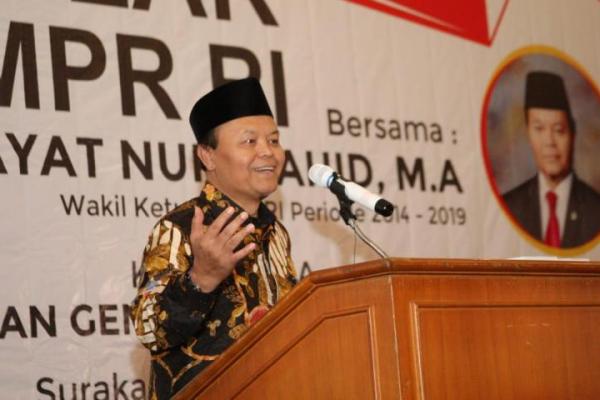 Wakil Ketua MPR RI Hidayat Nur Wahid (HNW) mengapresiasi gerak cepat pihak kepolisian dalam penanganan kasus pembakaran bendera tauhid yang sempat heboh beberapa hari ini.