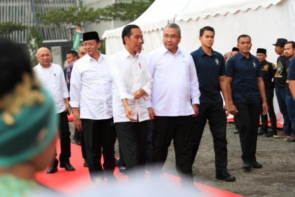 Presiden Republik Indonesia Joko Widodo ‎(Jokowi) meminta dana desa yang disalurkan pemerintah, dapat menciptakan pemberdayaan ekonomi masyarakat di desa.