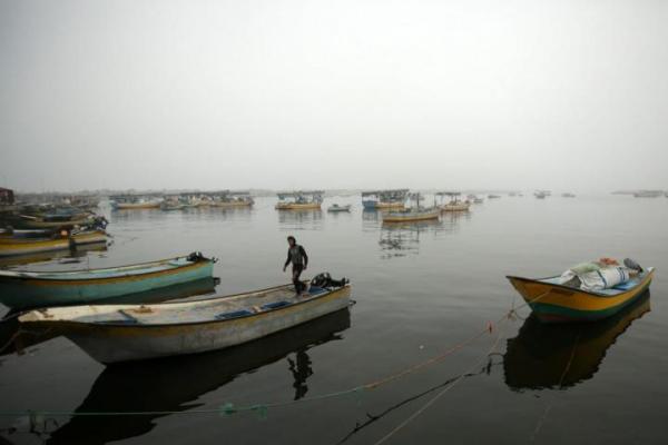 Israel akan membuka kembali zona penangkapan ikan di lepas pantai Gaza hingga 10 mil laut