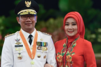 Ucapan Ulang Tahun Ridwan Kamil untuk Istrinya Bikin Netizen Baper