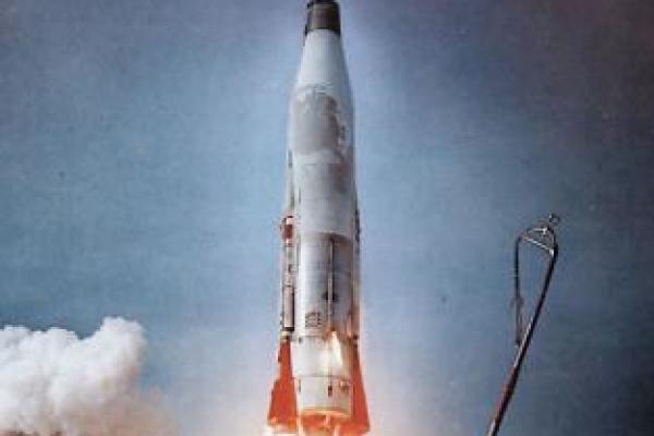Peluncuran pada Sabtu juga merupakan peluncuran kelima sejak 25 Juli, ketika juga menembakkan dua rudal jarak pendek.