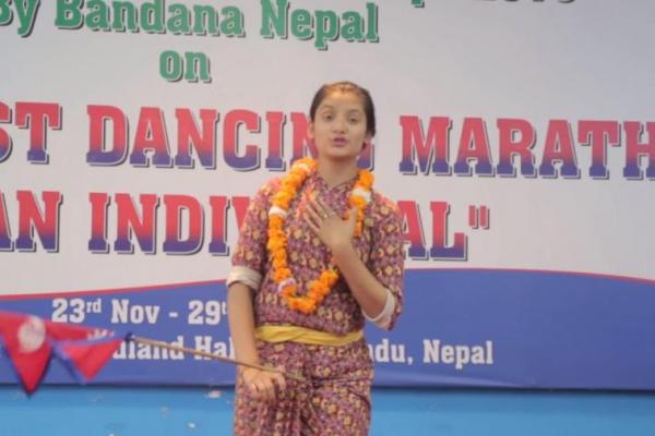 Seorang remaja putri asal Nepal berhasil dianugerahi Guinness World Record ketika dia melakukan tarian solo rutin selama 126 jam.