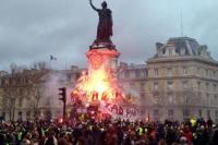Ratusan Demonstran di Prancis Ditangkap