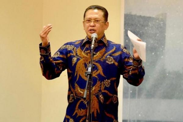 Ketua DPR Bambang Soesatyo (Bamsoet) mengapresiasi sikap para kiai dan santri yang telah menjadi penyejuk ditengah suasana kebangsaan yang semakin menghangat jelang kontestasi Pemilu 2019.