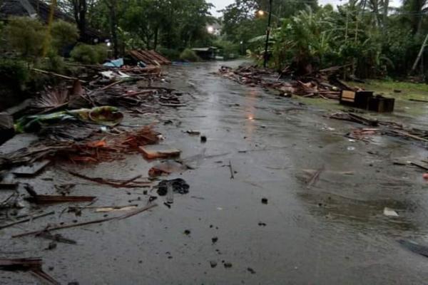 data sementara jumlah korban dari bencana tsunami di Selat Sunda tercatat 43 orang meninggal dunia, 584 orang luka-luka dan 2 orang hilang. 