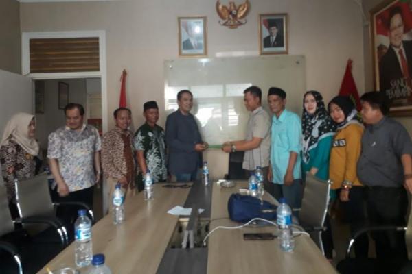 Ketua Umum DPP Gabungan Rakyat Daerah untuk Buruh Migran Indonesia (Garda BMI) Ahmad Iman meminta anggotanya mengepakkan sayap di tingkat desa