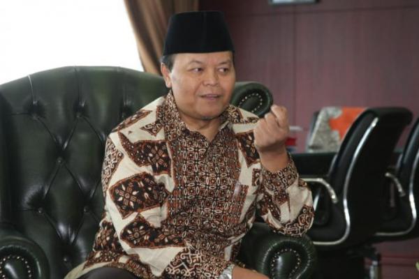 Wakil Ketua MPR RI Dr. H.M. Hidayat Nur Wahid, M.A (HNW) mengapresiasi dan mendukung rencana generasi muda Islam Indonesia yang tergabung dalam organisasi Kesatuan Aksi Mahasiswa Muslim Indonesia (KAMMI)