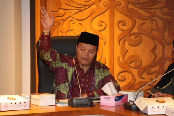 Wakil Ketua MPR RI Dr. H.M. Hidayat Nur Wahid, M.A (HNW) mengatakan bahwa kegiatan berorganisasi dan berdakwah mahasiswa sebagai aktivis di berbagai organisasi merupakan kegiatan positif sebagai medan pelatihan berorganisasi