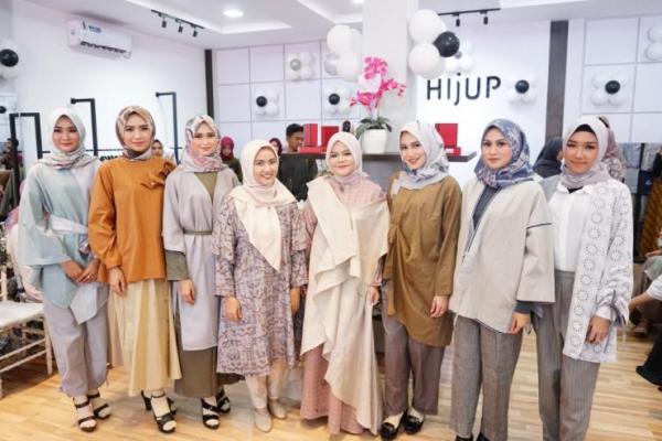 Hijup memperkuat pasar fashion muslim di Pulau Sumatera dengan menghadirkan HIJUP offline store di Jambi.